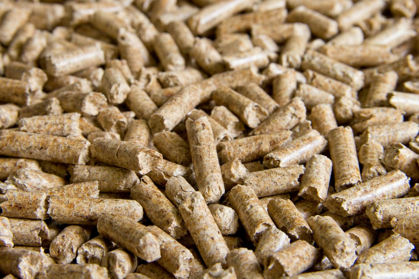 Kiedy droższy pellet z certyfikatem oznacza niższy koszt całego sezonu grzewczego
